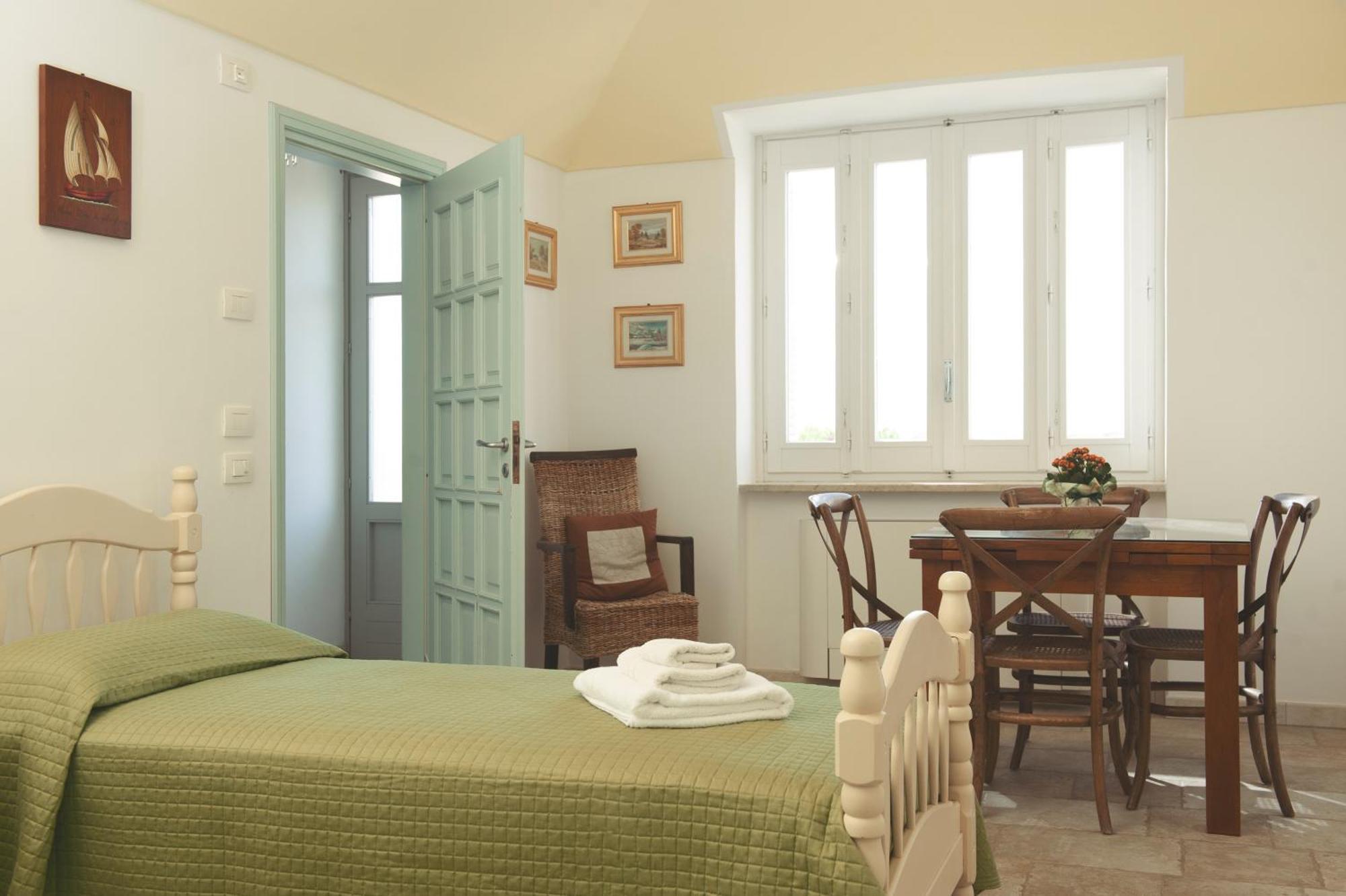 Agriturismo Masseria Calongo Cisternino Exterior photo